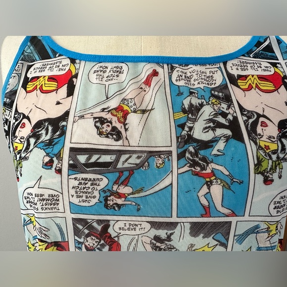 🚨LAST CHANCE🚨EUC Wonder Woman DC comics mesh vintage tank XXL - Picture 4 of 6